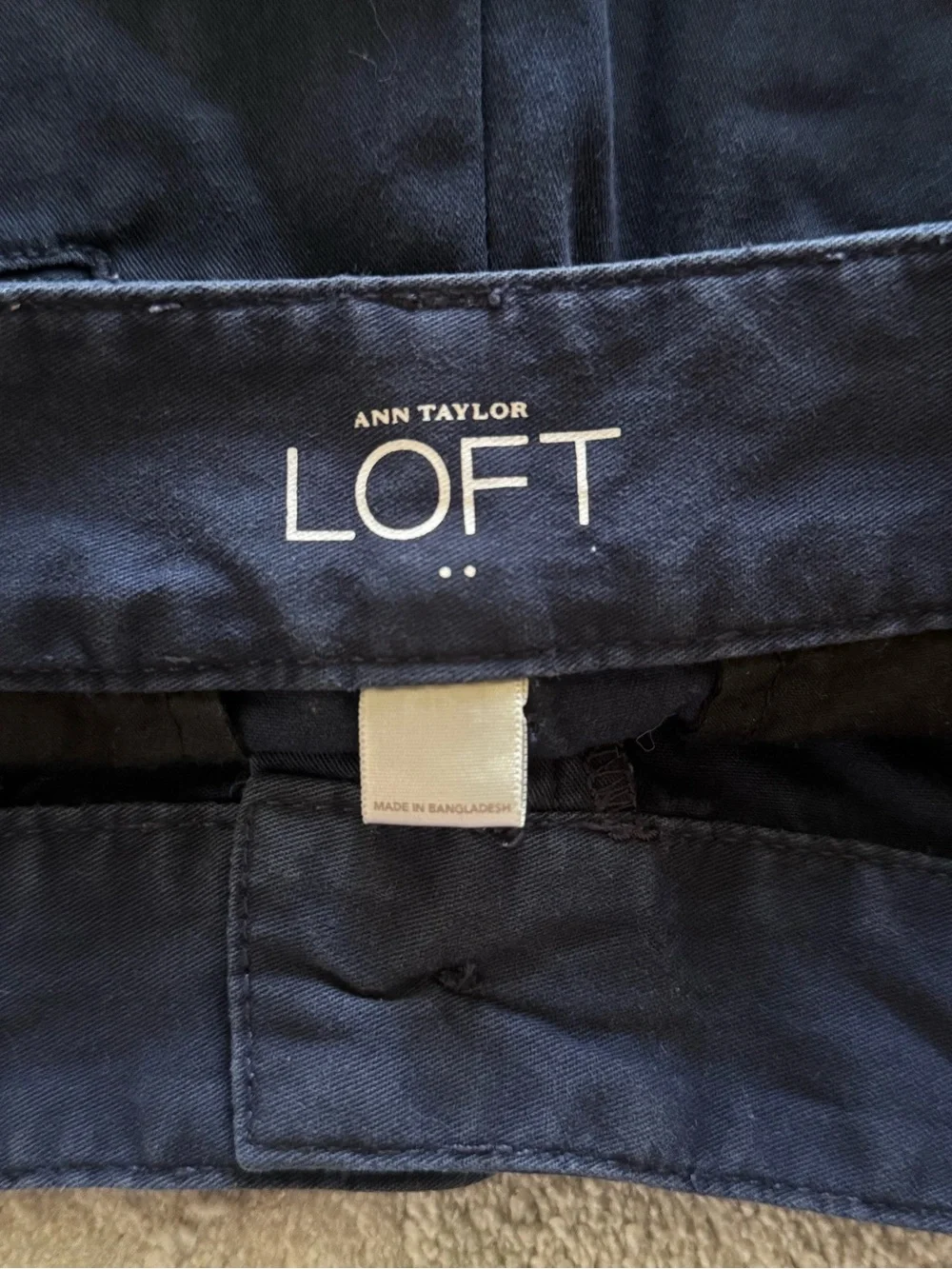 Loft Classic Navy Women’s 6” Chino Shorts size 8